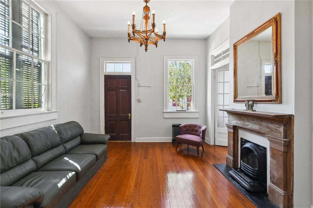 1135 Ursulines Avenue, New Orleans, Louisiana image 3