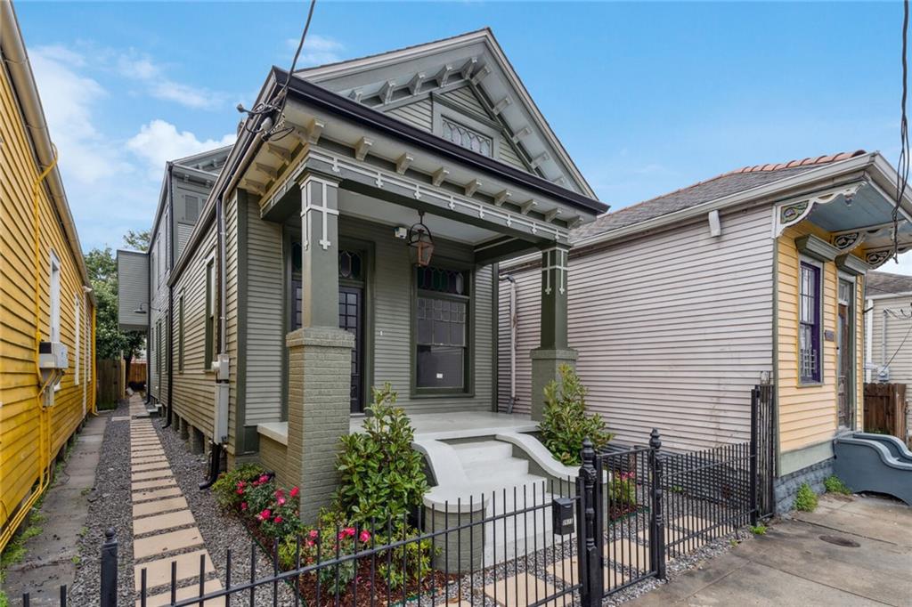 2613 Dauphine Street, New Orleans, Louisiana image 1