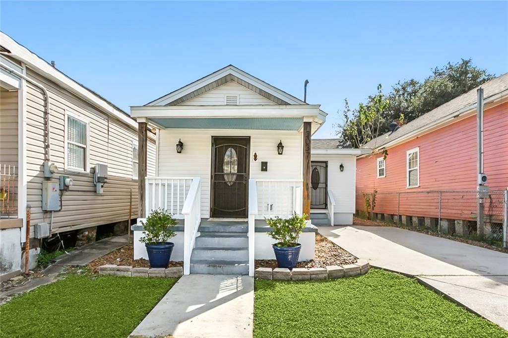 2037 Mazant Street, New Orleans, Louisiana image 2