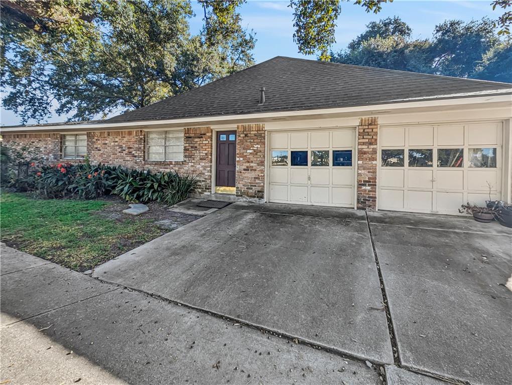 5400 Wimbledon Court, New Orleans, Louisiana image 2