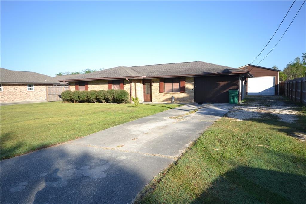 214 Country Village Drive, Raceland, Louisiana image 2