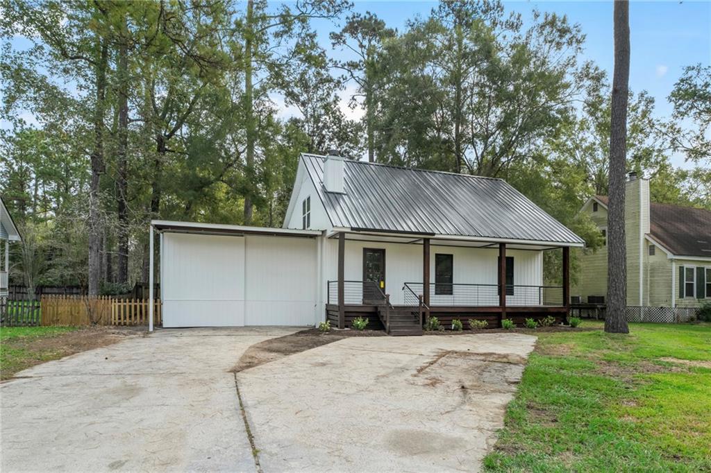 821 Willow Oak Lane, Mandeville, Louisiana image 2