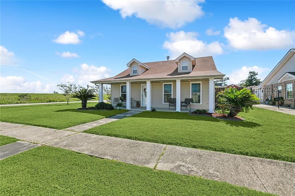 3421 Moss Lane, Violet, Louisiana image 2