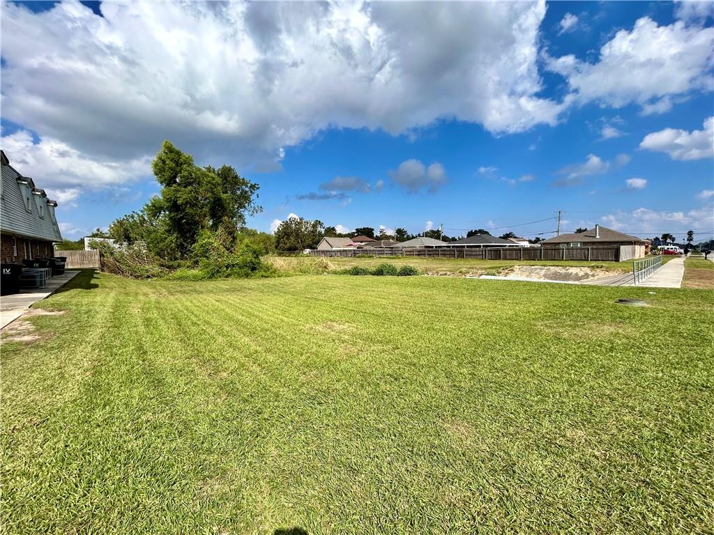 Angelique Drive, Violet, Louisiana image 1