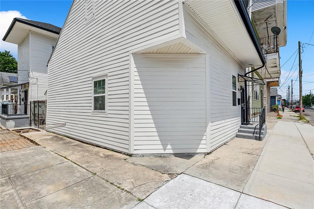 2437 Dumaine Street, New Orleans, Louisiana image 1