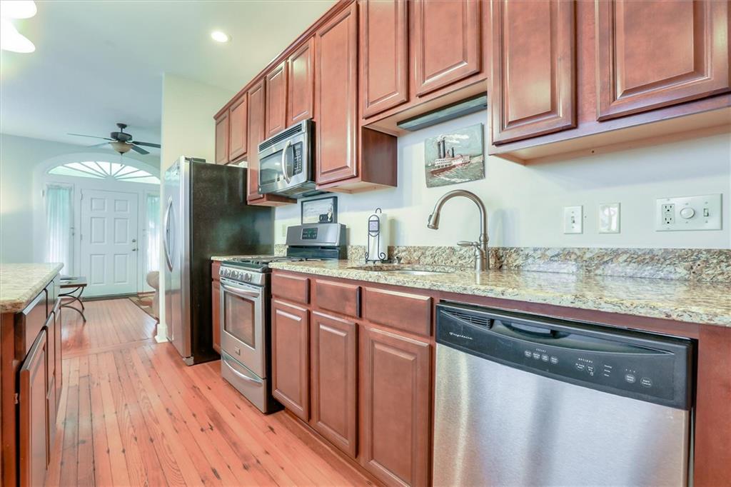 5612 Woodlawn Place, New Orleans, Louisiana image 24