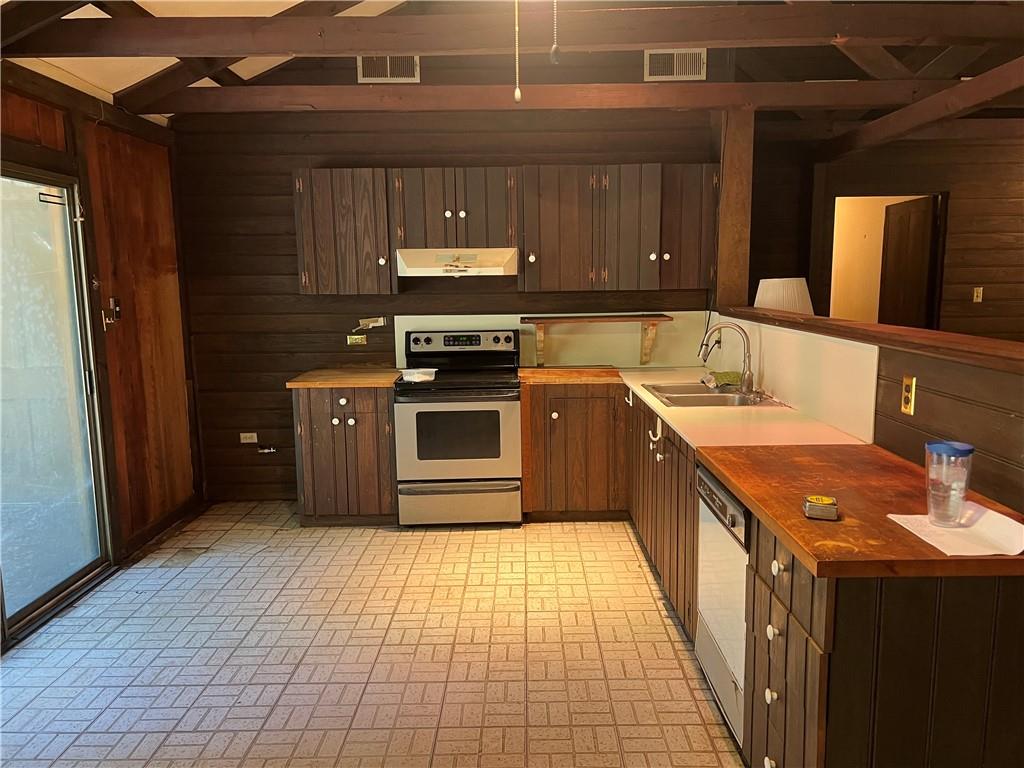 Photo 4 of Single Family Residence at 73414 River Rd, Covington, LA 70435 | MLS# 2473288 |  | Sold on 2024-11-11