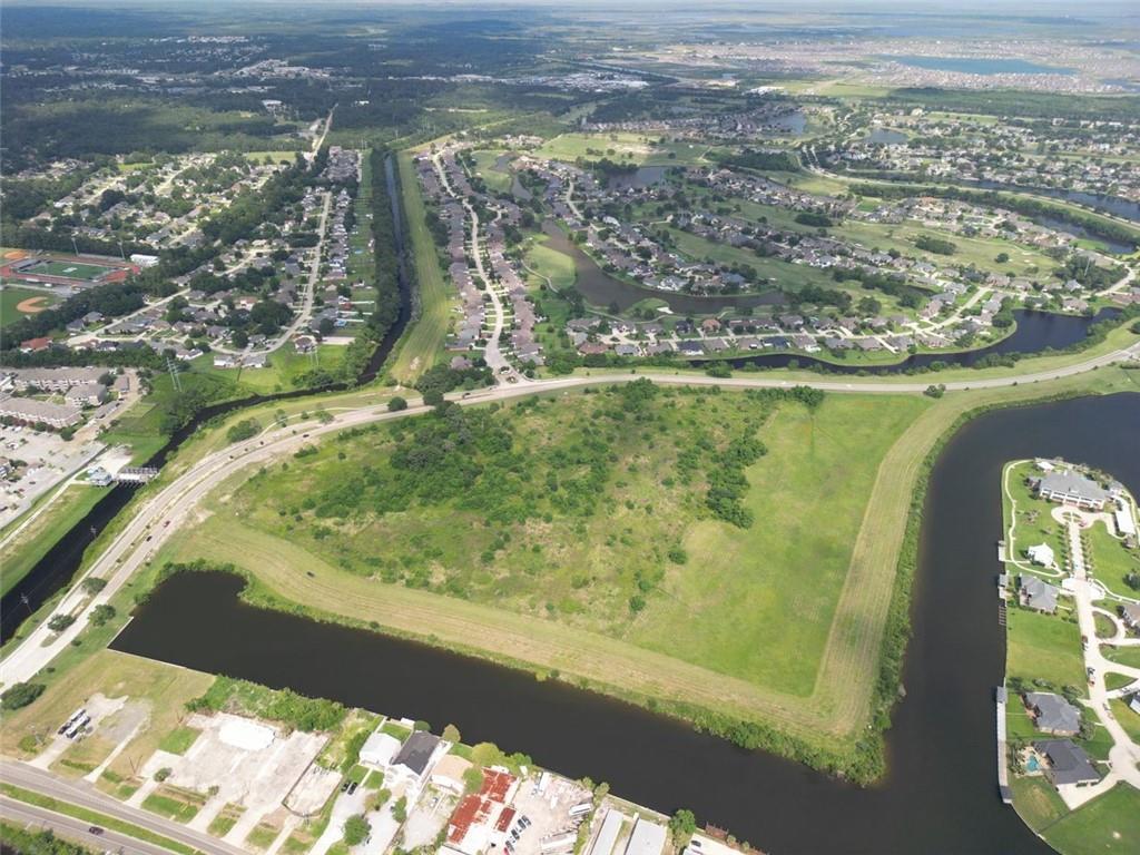 Oak Harbor Boulevard, Slidell, Louisiana image 9