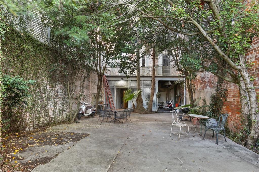 614 Julia Street, New Orleans, Louisiana image 36