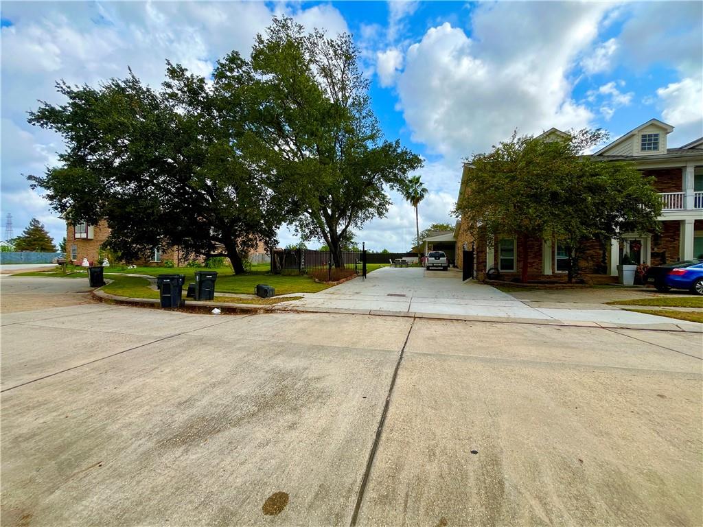 24 N Queens Court, Chalmette, Louisiana image 12