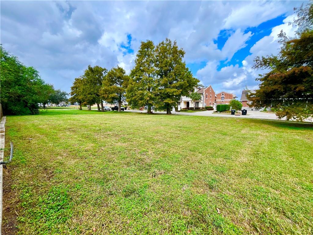 24 N Queens Court, Chalmette, Louisiana image 5