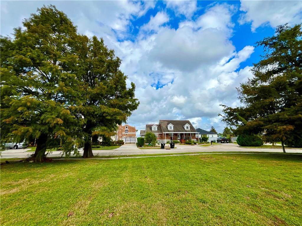 24 N Queens Court, Chalmette, Louisiana image 9