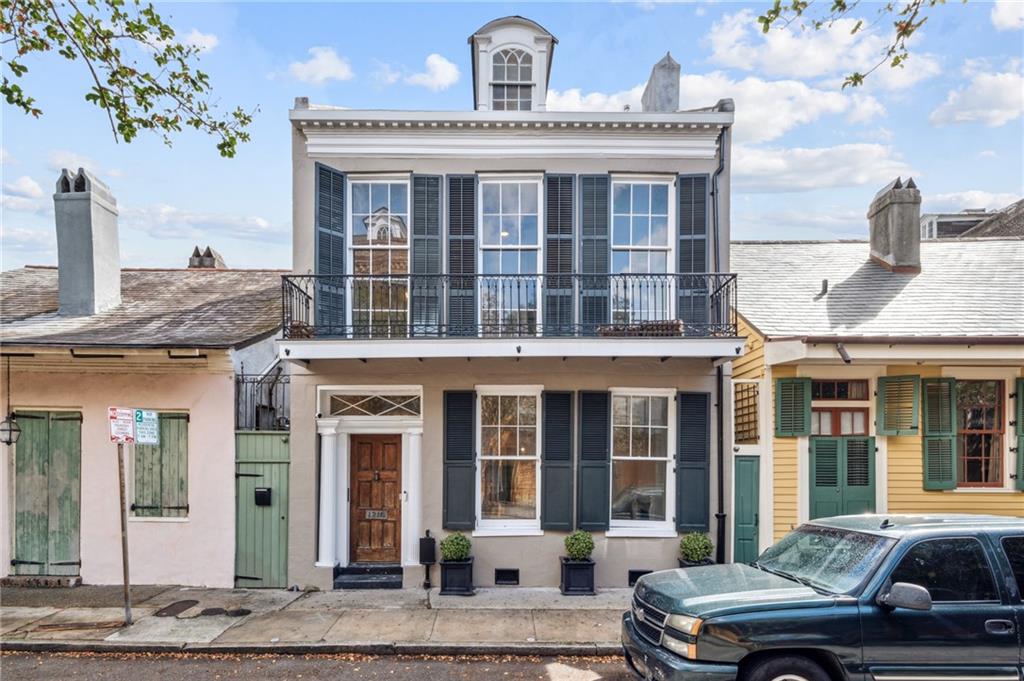 1216 Burgundy Street, New Orleans, Louisiana image 1