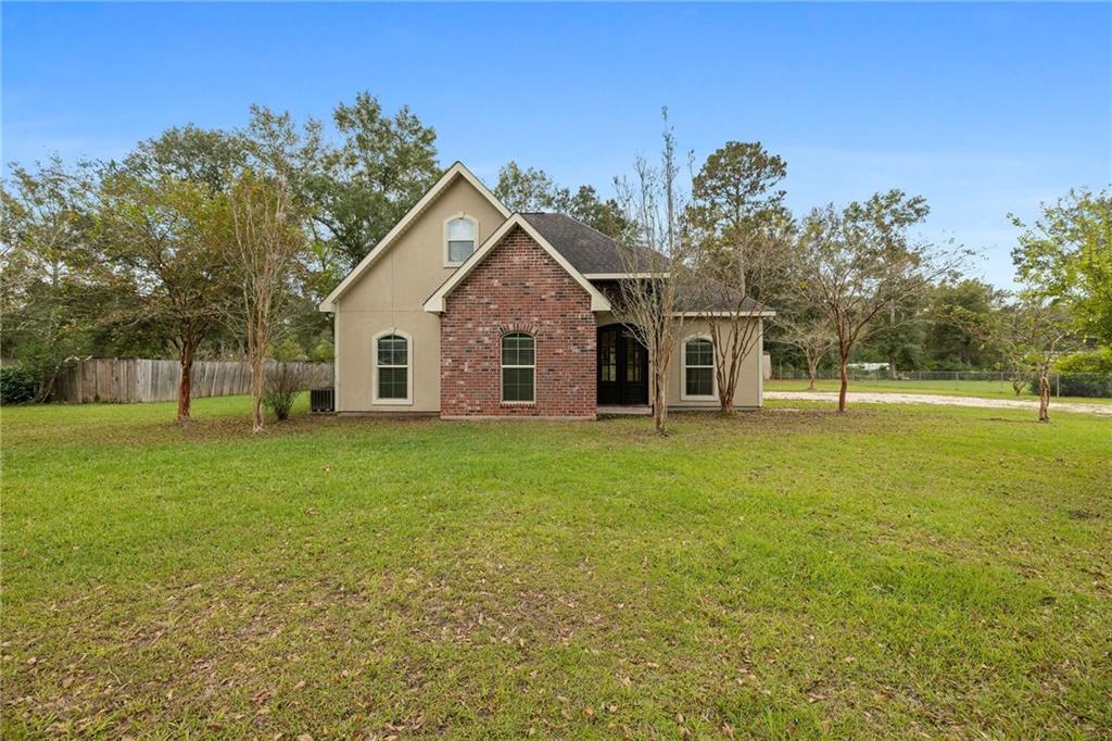 19072 Jaelyn Drive, Loranger, Louisiana image 1