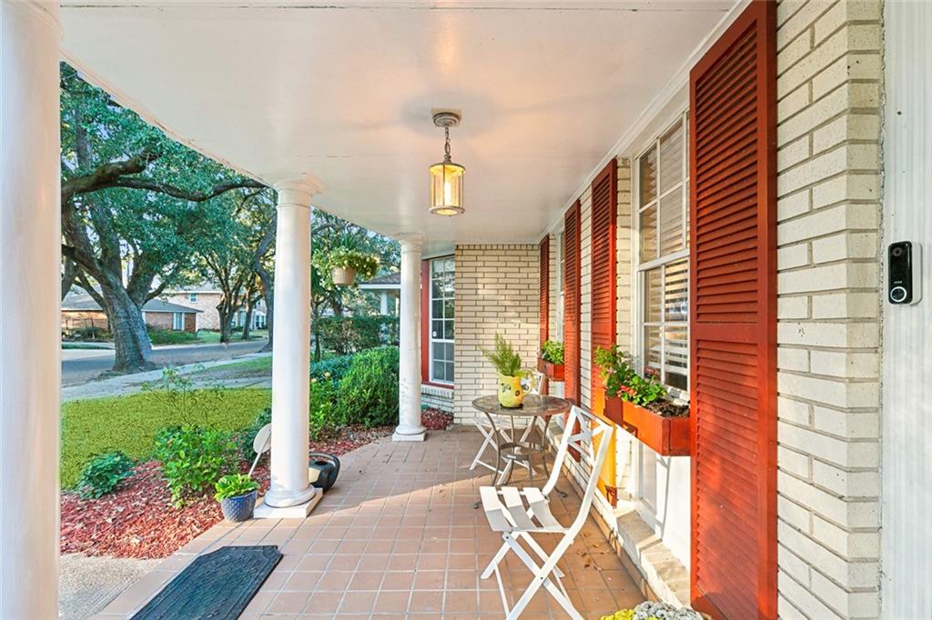 2756 Hudson Place, New Orleans, Louisiana image 3