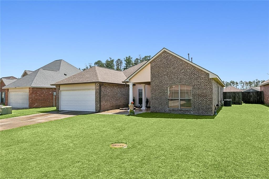 26388 Poplar Glen Drive, Denham Springs, Louisiana image 1