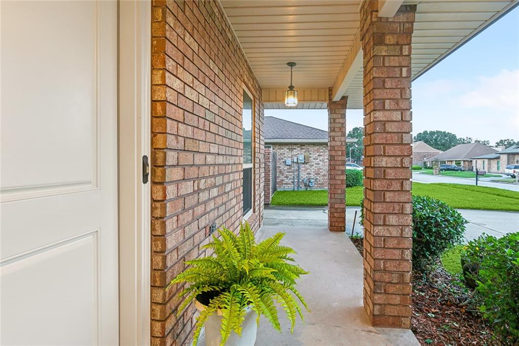 2520 Orbit Court, Harvey, Louisiana image 3