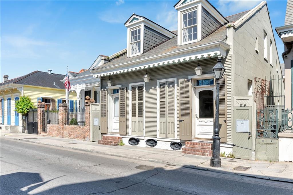 1117 Bourbon Street, New Orleans, Louisiana image 2
