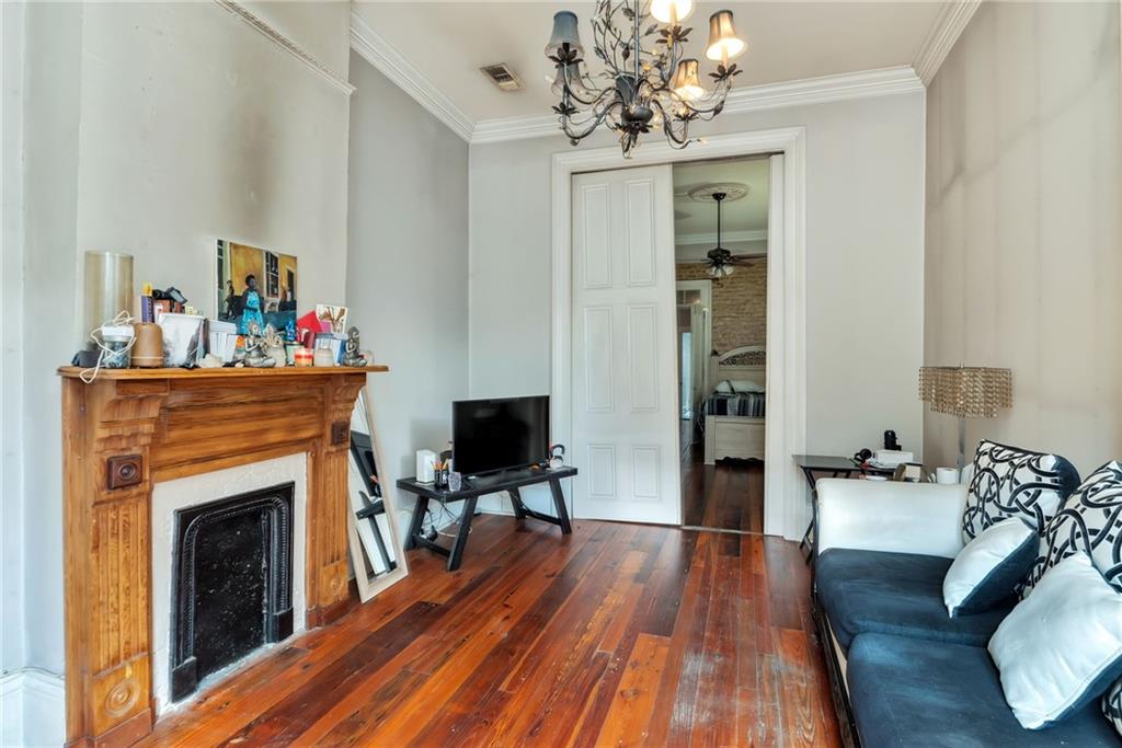 1117 Bourbon Street, New Orleans, Louisiana image 4