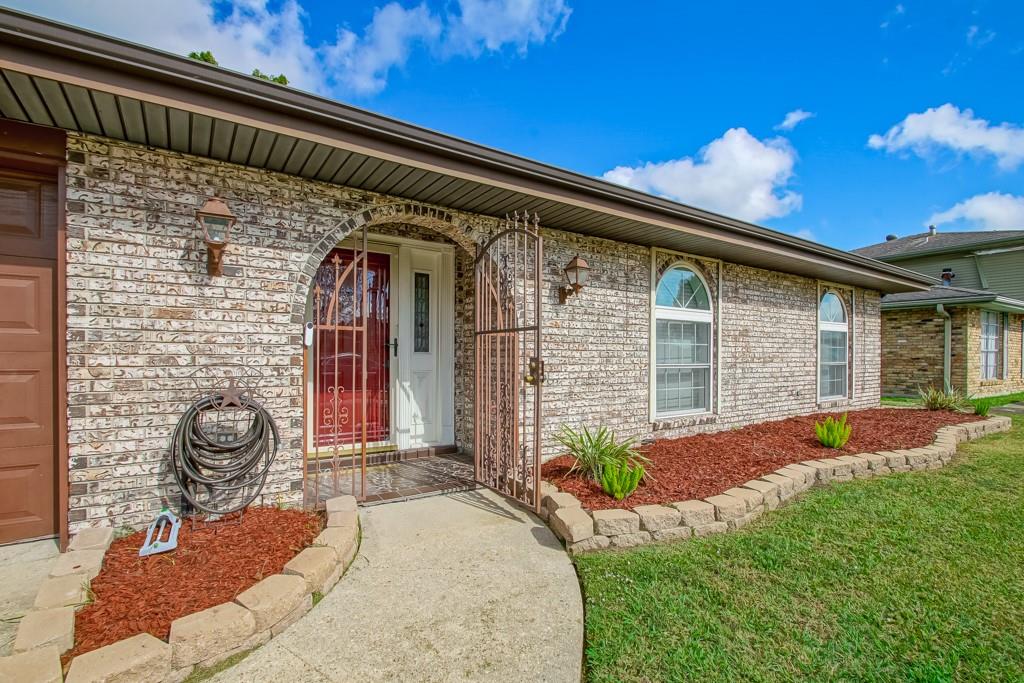 2156 Titan Street, Harvey, Louisiana image 2