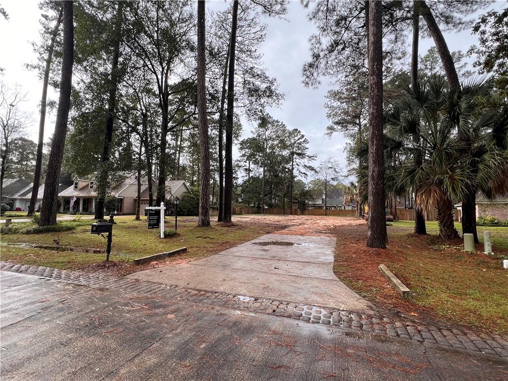 7008 Longvue Drive, Mandeville, Louisiana image 4