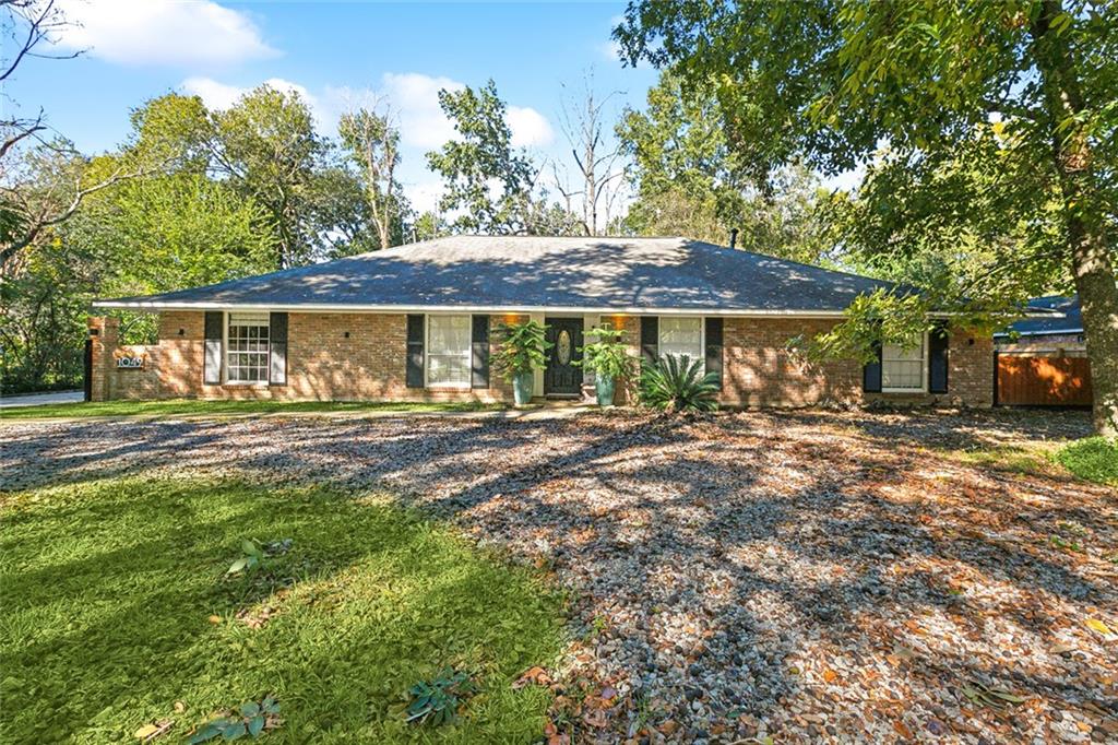 1049 Castle Kirk Drive, Baton Rouge, Louisiana image 2