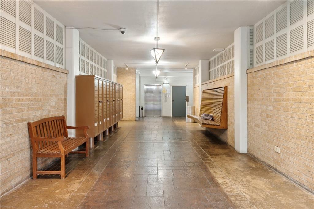 3915 St Charles Avenue #216, New Orleans, Louisiana image 4