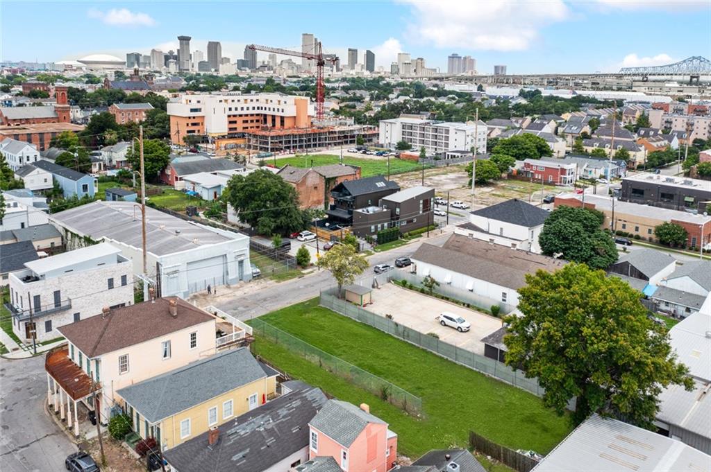 2226 Rousseau Street, New Orleans, Louisiana image 9