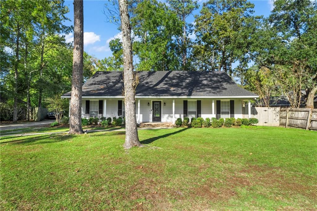 345 Beau Rivage Drive, Mandeville, Louisiana image 2