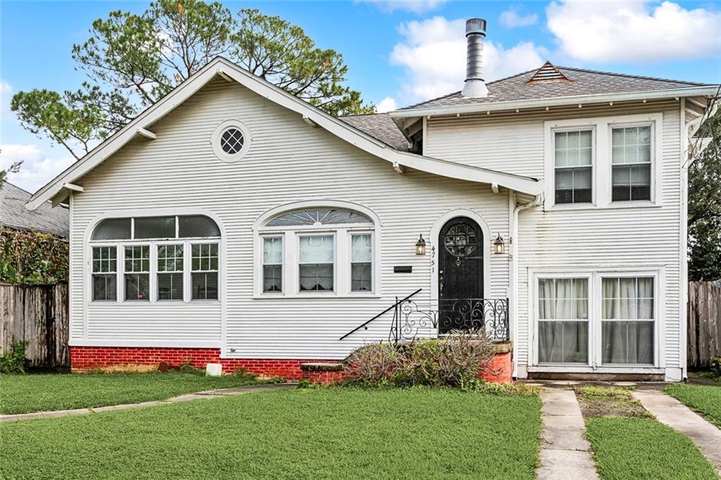 Charming 3 bedroom 2 bath house with wood and tile floors. The living area has a spacious living room that opens to a sun room and the dining room. Upstairs is 3 bedrooms and a bath and downstairs has a den with a full bath that could be turned into an Air B&B (subject to Orleans Parish licensing). The living space has 9' ceilings. The kitchen overlooks a large backyard. The house was renovated in 2006 (electrical, windows, floors, etc). Close to many schools. X flood zone (low flood insurance). There is a termite contract in place. Open house Sunday 2:00 - 4:00 but don't wait. Call your agent today for a private viewing.