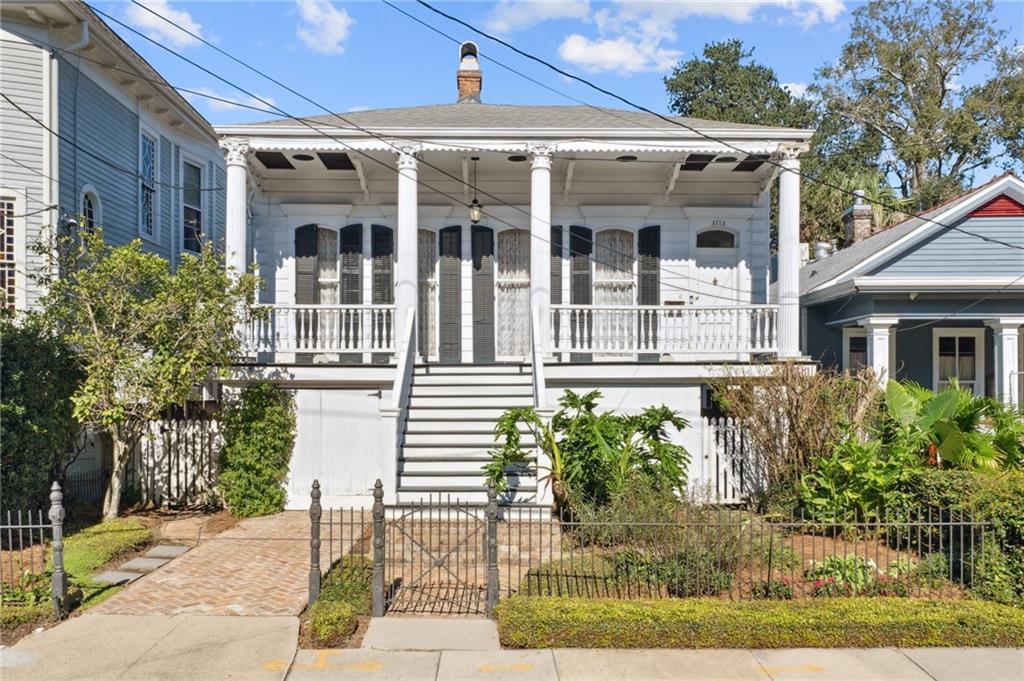 3713 Carondelet Street, New Orleans, Louisiana image 1