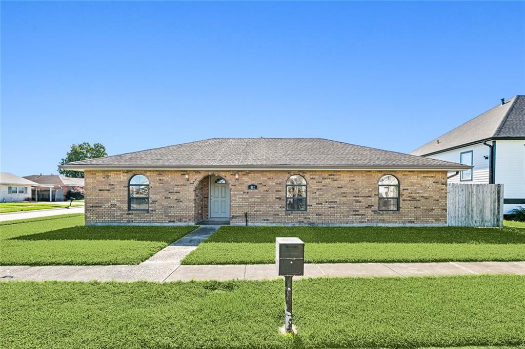 812 Ellen Drive, Chalmette, Louisiana image 1