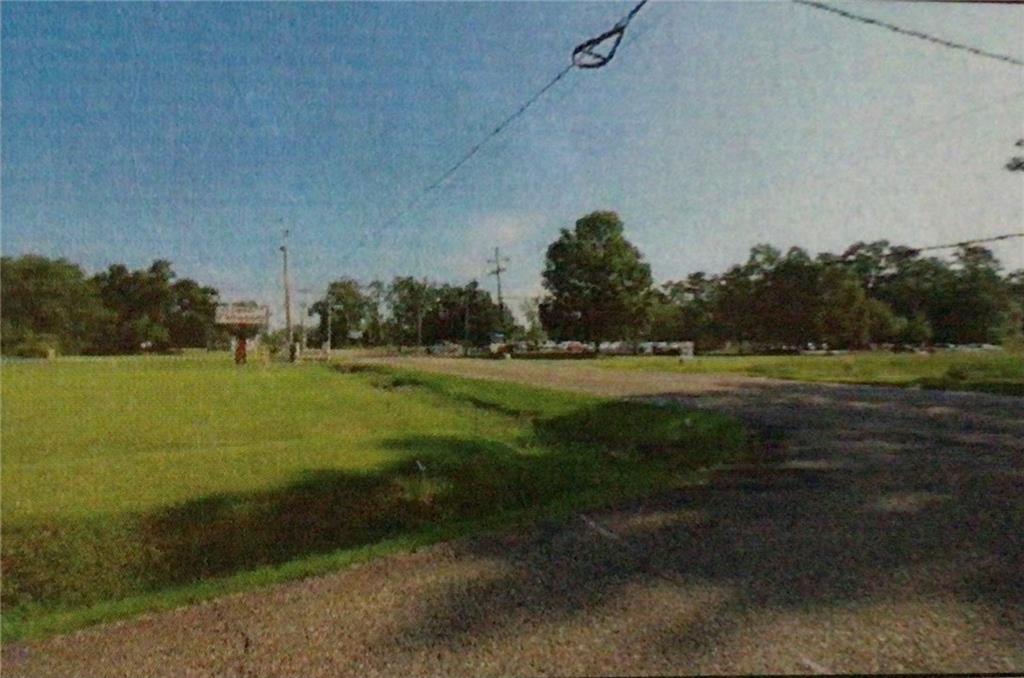 Veterans Avenue, Hammond, Louisiana image 11