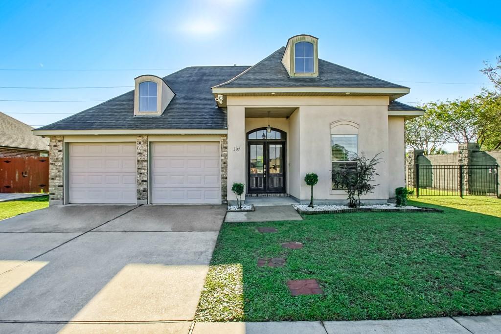 307 S Pin Oak Drive, Saint Rose, Louisiana image 2