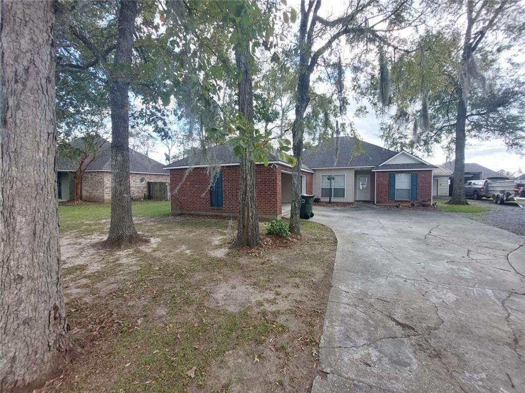 41153 Lee Drive, Gonzales, Louisiana image 1