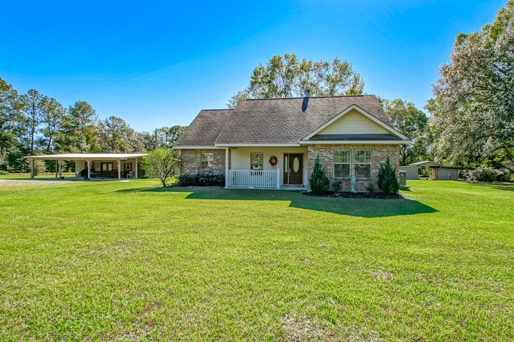 20112 Landmark Lane, Covington, Louisiana image 1