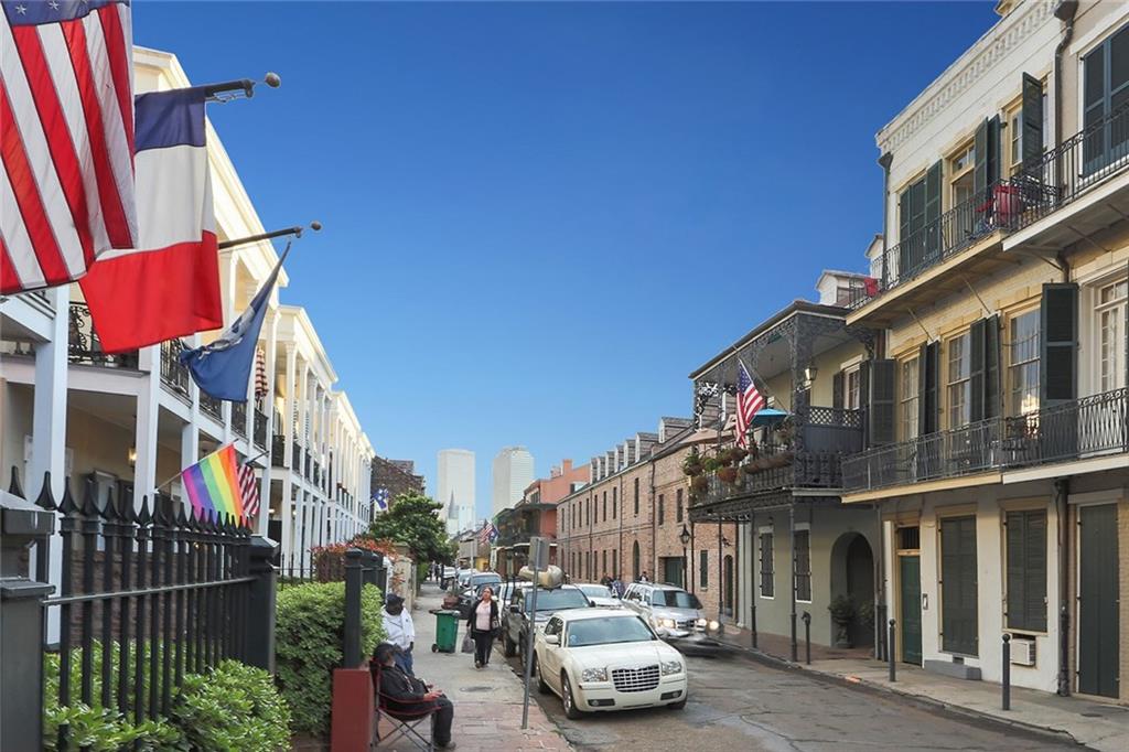 1227 Chartres Street, New Orleans, Louisiana image 1