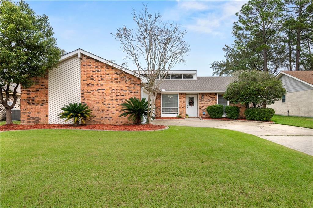 434 Pine Shadows Drive, Slidell, Louisiana image 1