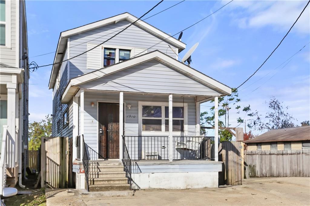 1910 B Charbonnet Street, New Orleans, Louisiana image 2