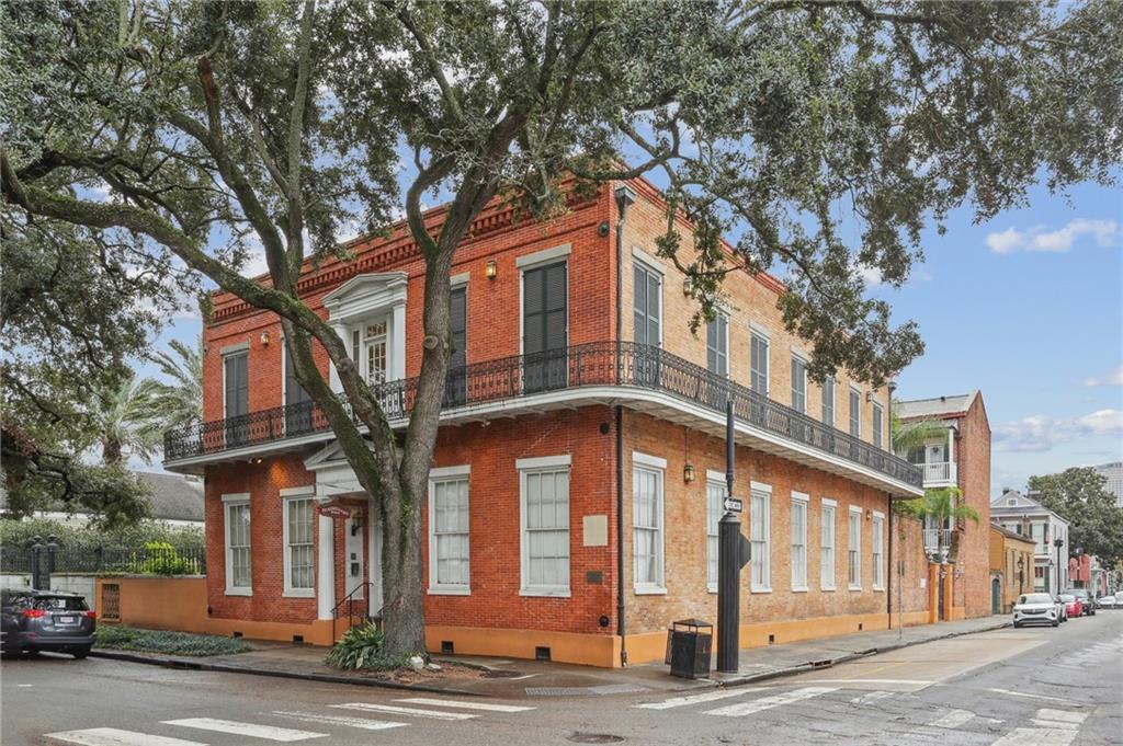 740 Esplanade Avenue #3, New Orleans, Louisiana image 1