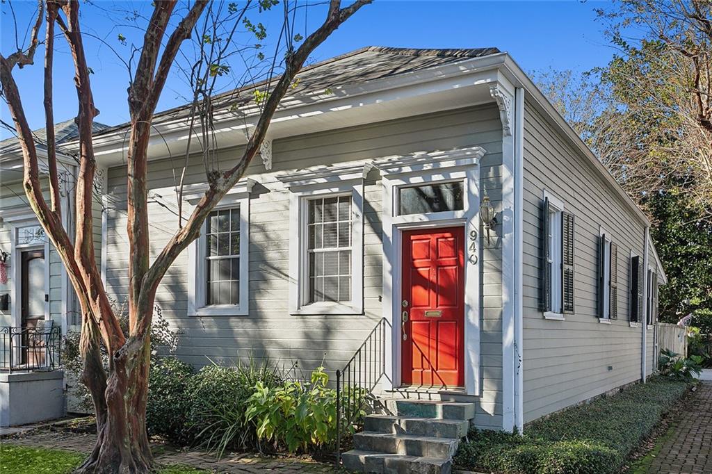 940 Dufossat Street, New Orleans, Louisiana image 1