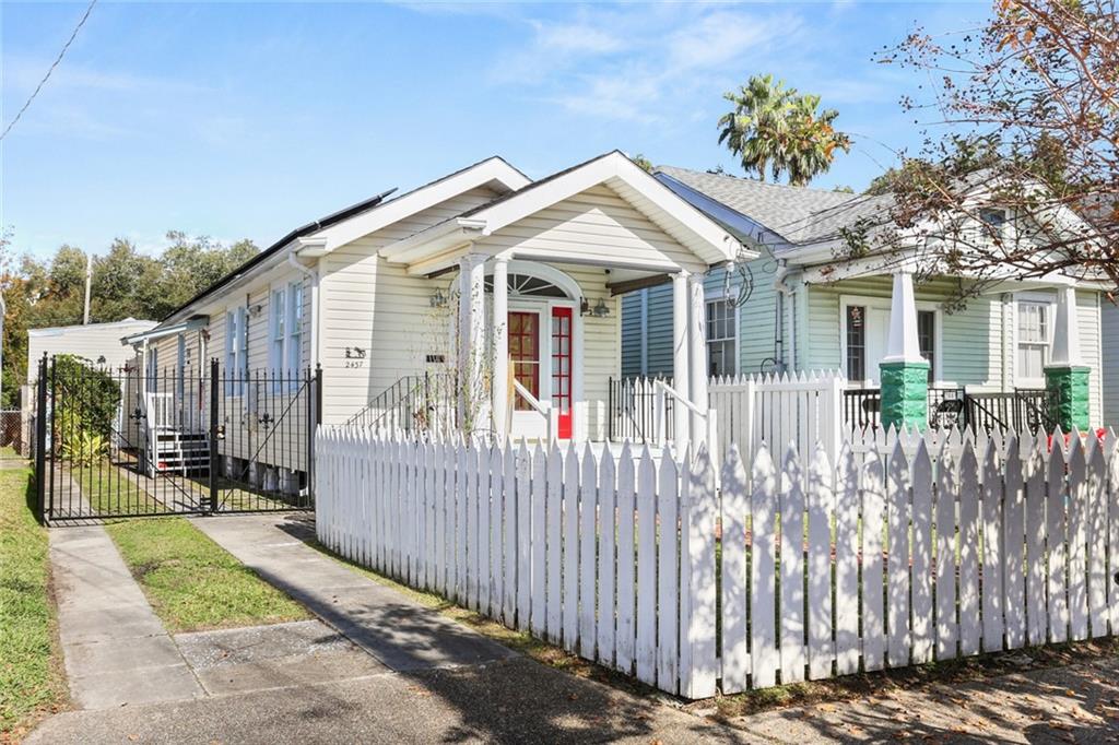 2437 Jonquil Street, New Orleans, Louisiana image 2