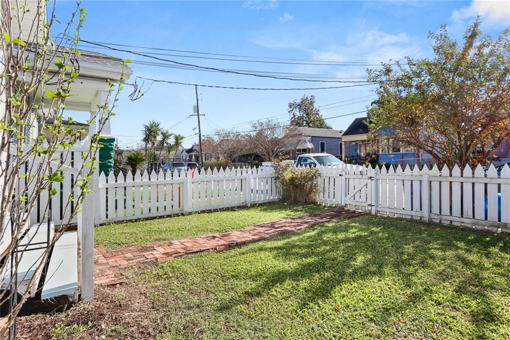 2437 Jonquil Street, New Orleans, Louisiana image 3