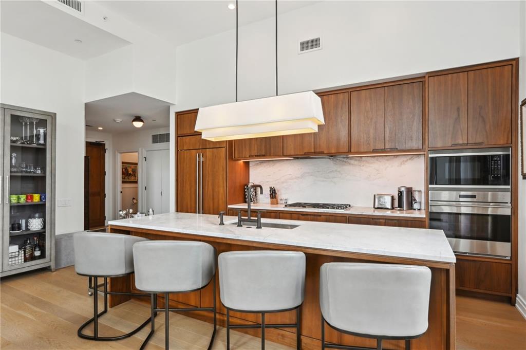 1001 Julia Street #14E, New Orleans, Louisiana image 12