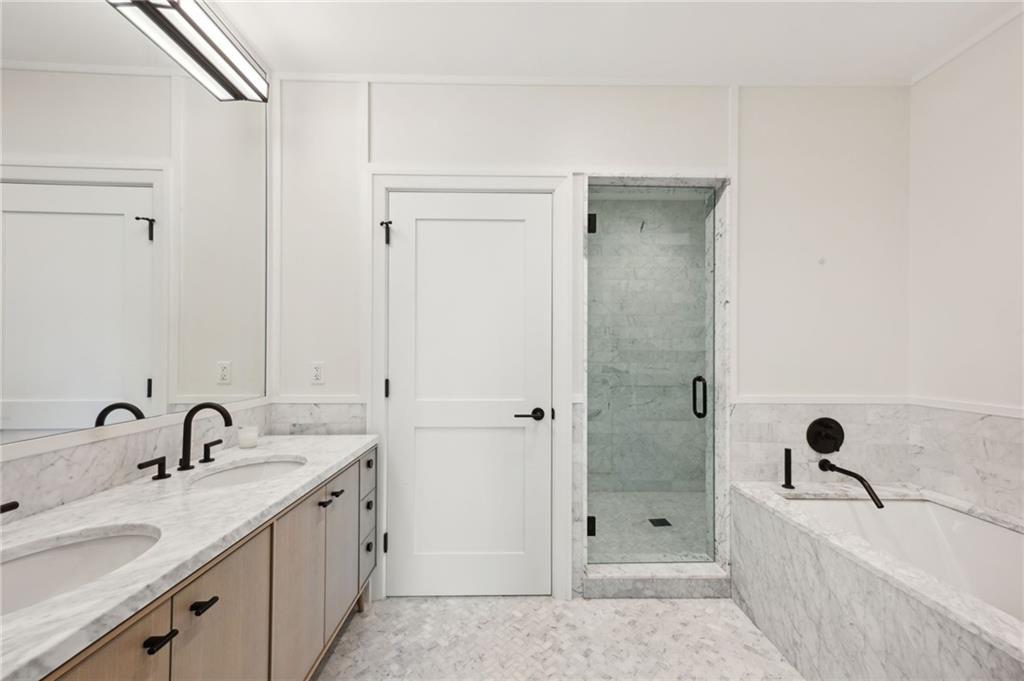 1001 Julia Street #14E, New Orleans, Louisiana image 23