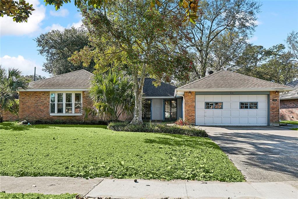 1529 Maplewood Drive, Slidell, Louisiana image 2