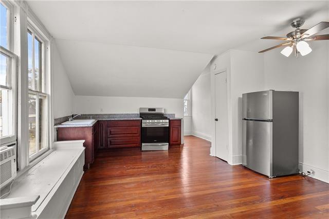 2622 Lapeyrouse Street, New Orleans, Louisiana image 11
