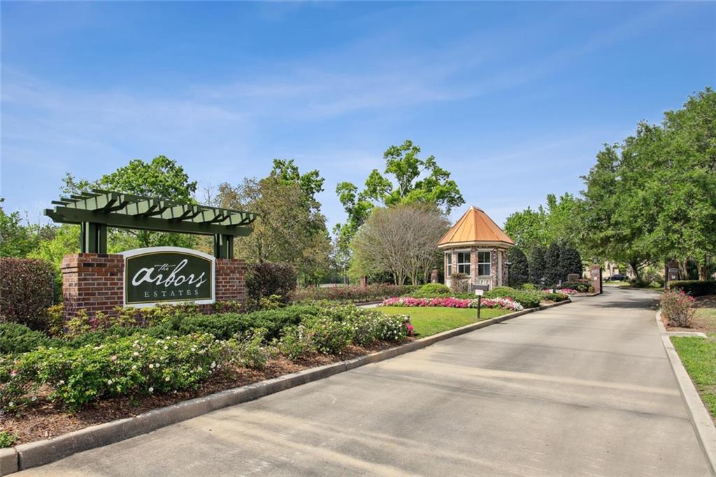 40 Arbor Lane, New Orleans, Louisiana image 2