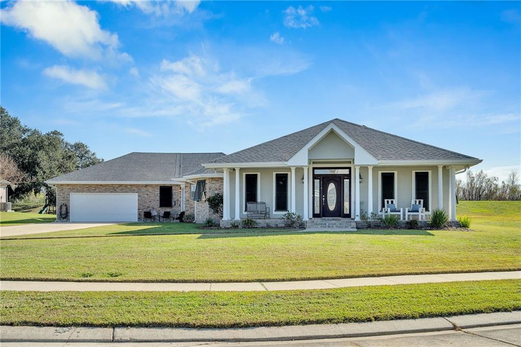 219 Beau Place Boulevard, Des Allemands, Louisiana image 1