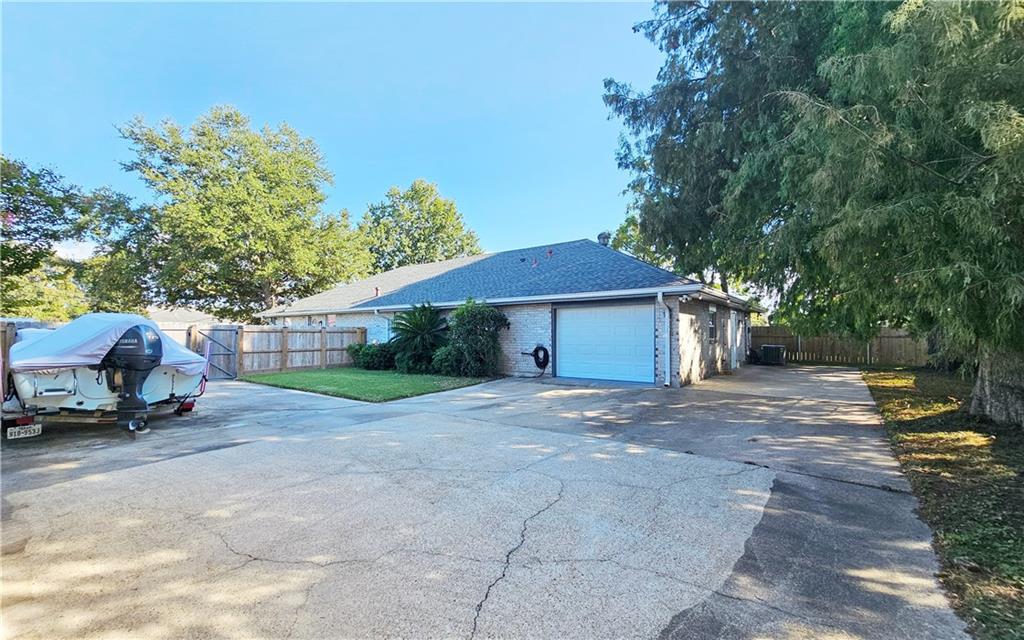 1054 Brockenbraugh Court, Metairie, Louisiana image 23